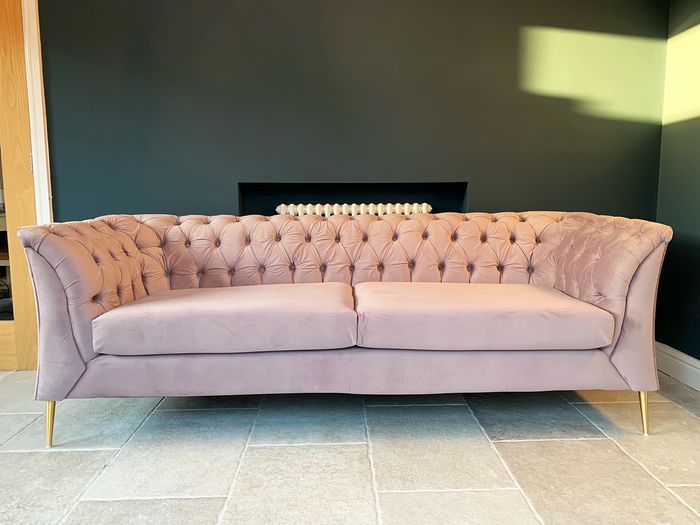 Lilac sofa Chesterfield Modern, velour material, gold legs