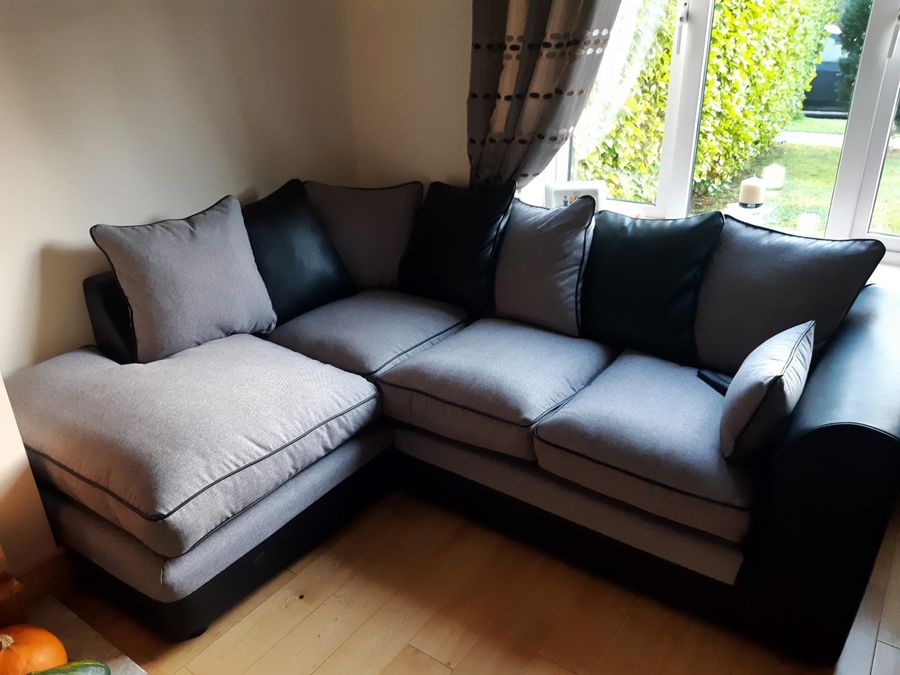 Graues Ecksofa Dillon