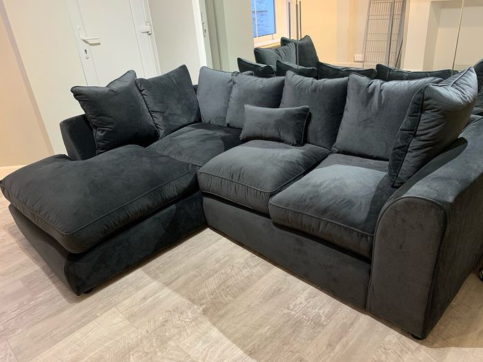 Dark grey small velour corner sofa Dillon