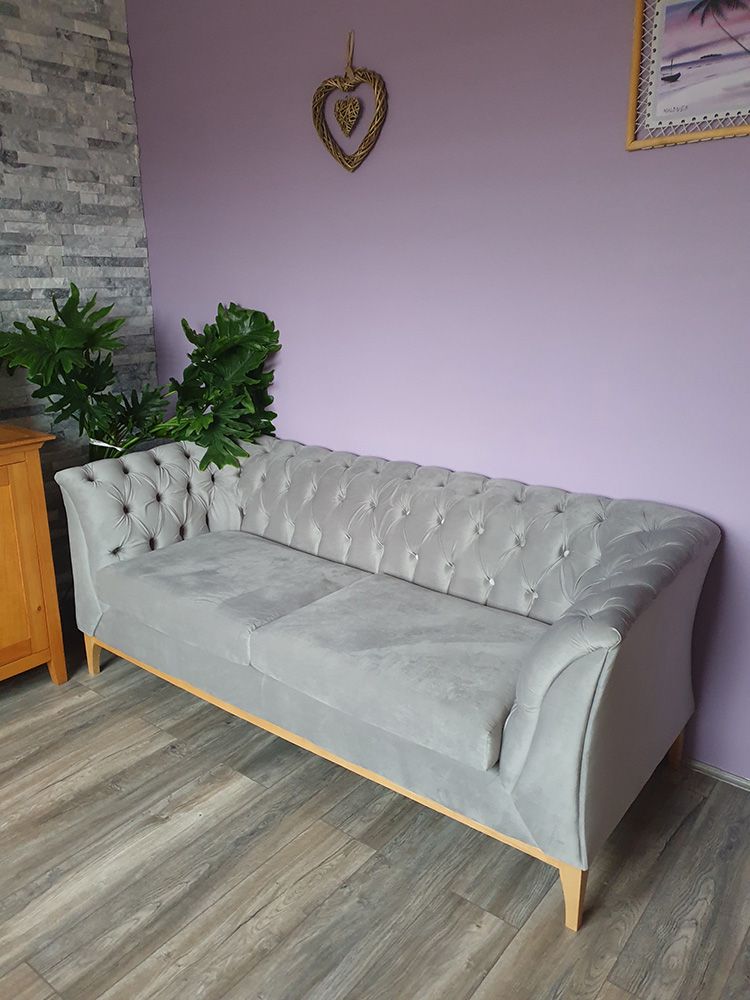 Grey Chesterfield Modern Wood sofa from Lidzia