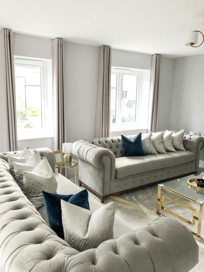Graues Chesterfield Grand Sofa von @Kentriverside