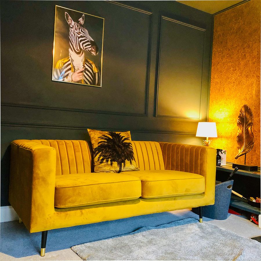 Musztardowa sofa Slender od Russella