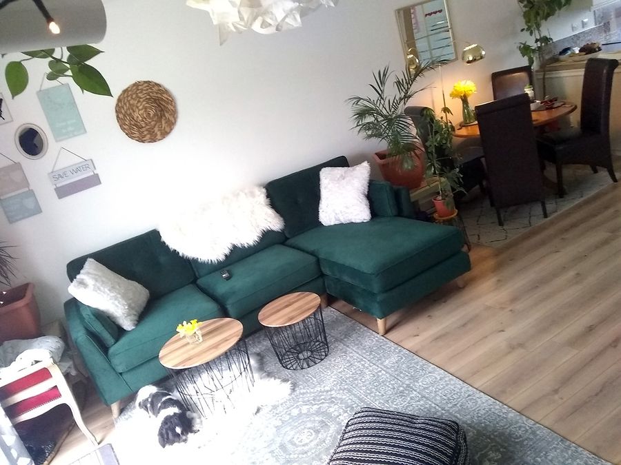 Green Magnus corner sofa from Liga