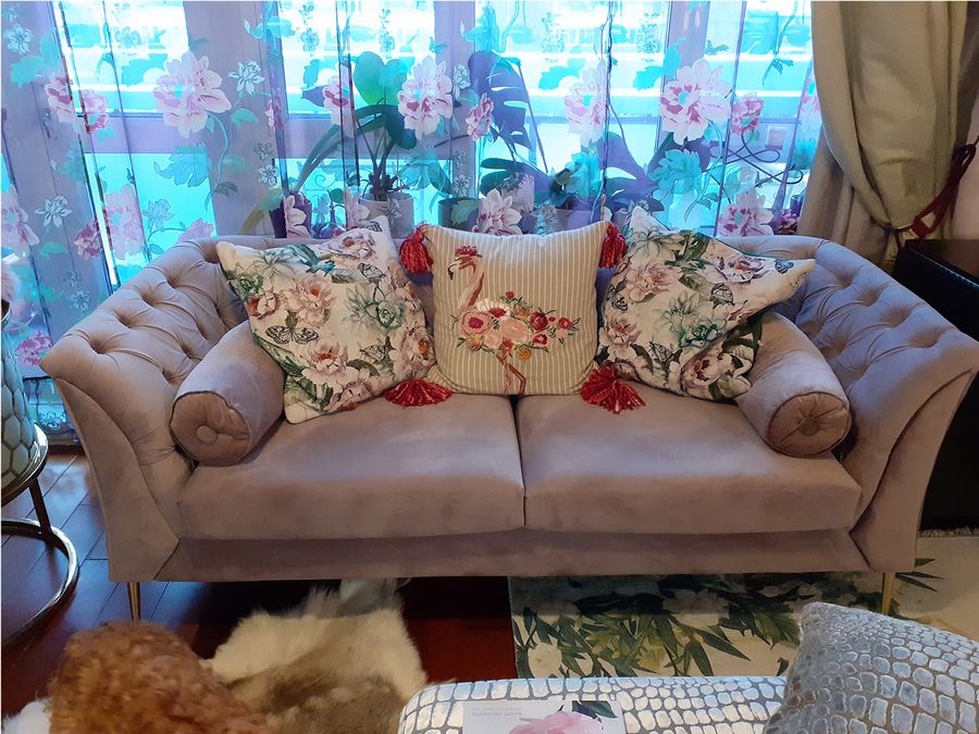 Sofa Chesterfield Modern od Natalii