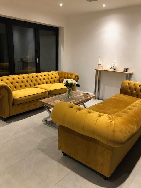 Gelbe Velours-Sofas Chesterfield Grand