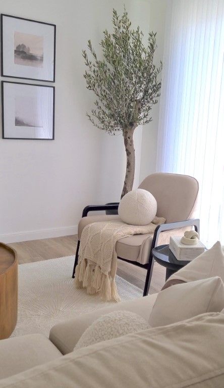 Turin Armchair - @oummi_interior