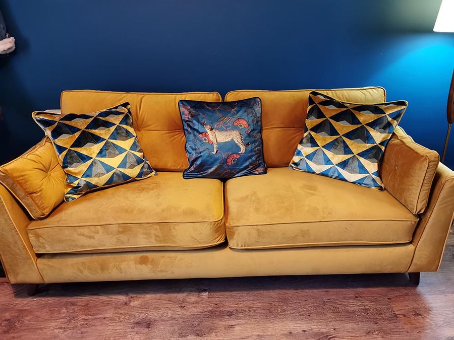 Magnus Sofa - Kate