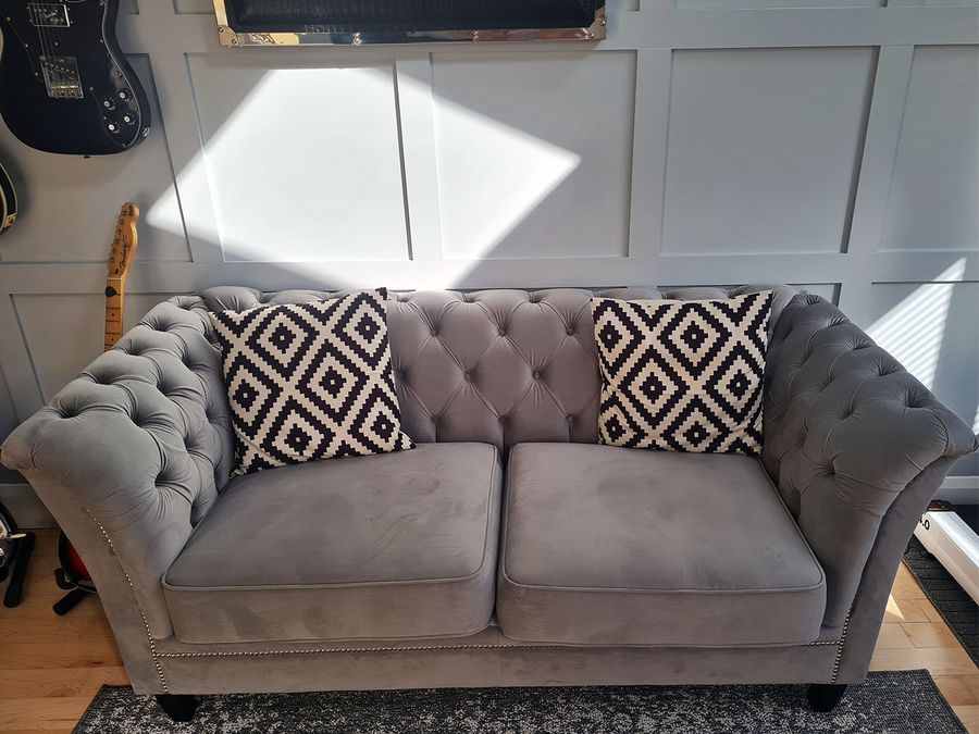 Chesterfield sofa in a classic interior by Christina Nicholson