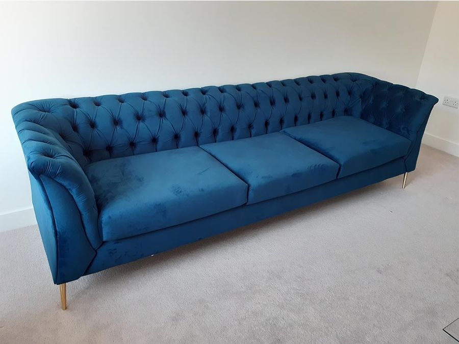 Chesterfield Modern Sofa from Verender