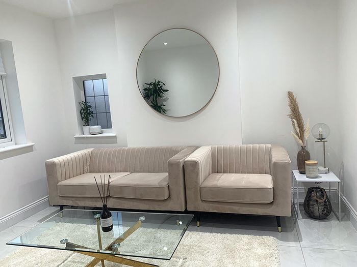 Slender Sofa - Mehveen
