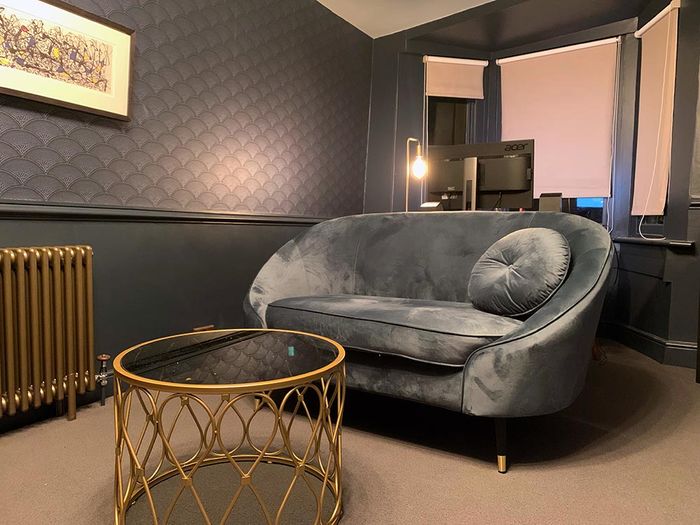 Kooper Armchair from Leon
